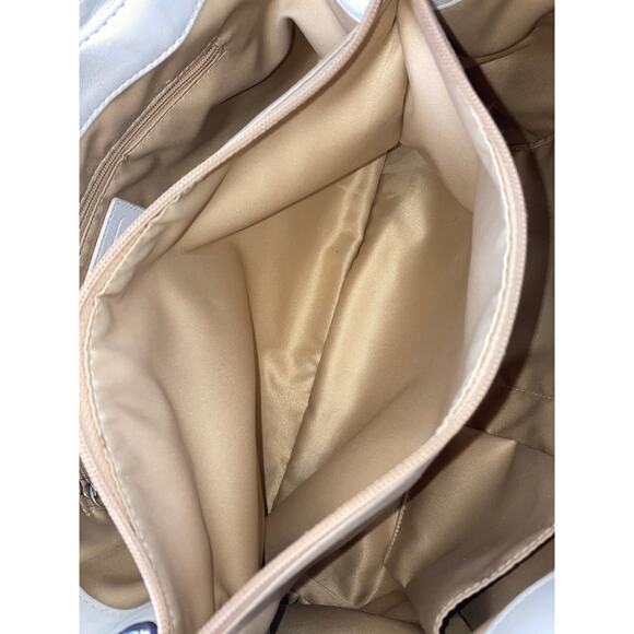 COACH F14686 LARGE IVORY PEBBLED LEATHER SHOULDER BAG WITH CHARM - Picture 15 of 16